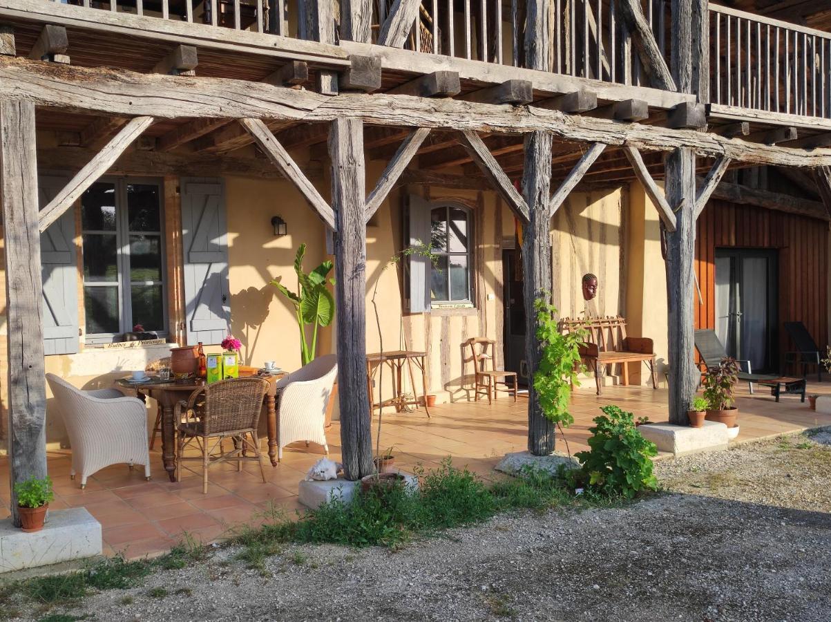 Ferme Ahoco Chambre D'Hotes Residence D'Artistes Lavit Esterno foto