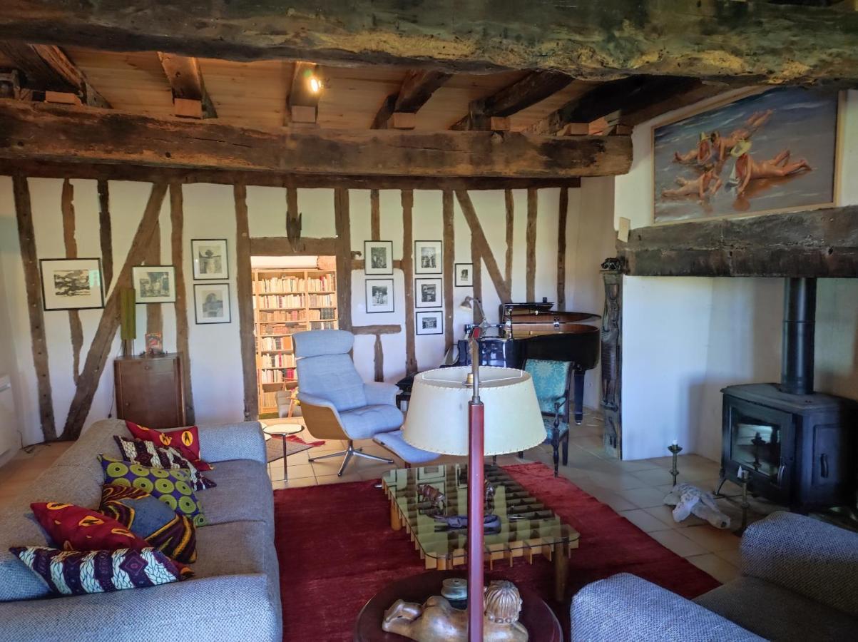 Ferme Ahoco Chambre D'Hotes Residence D'Artistes Lavit Esterno foto